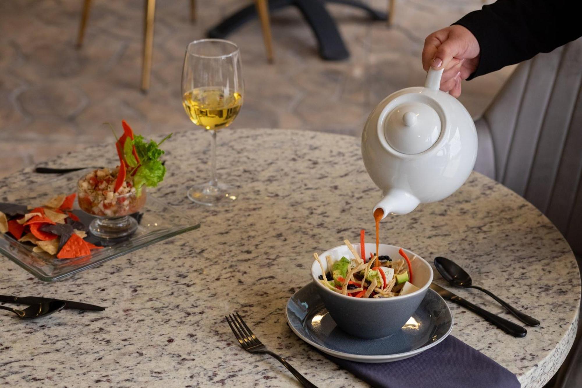 Voco Saltillo Suites By Ihg エクステリア 写真