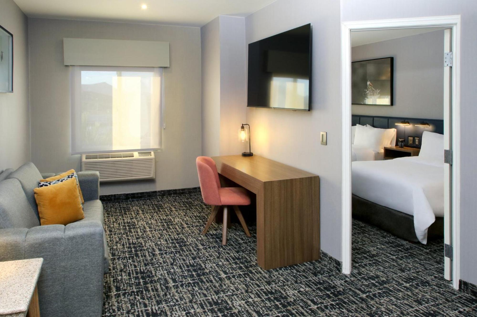 Voco Saltillo Suites By Ihg エクステリア 写真