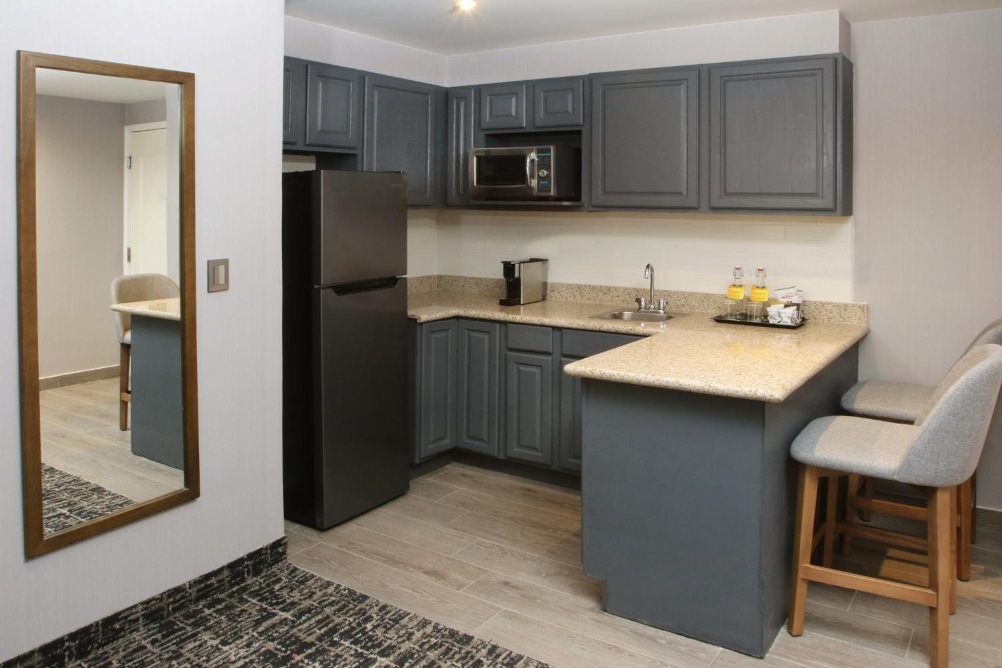 Voco Saltillo Suites By Ihg エクステリア 写真