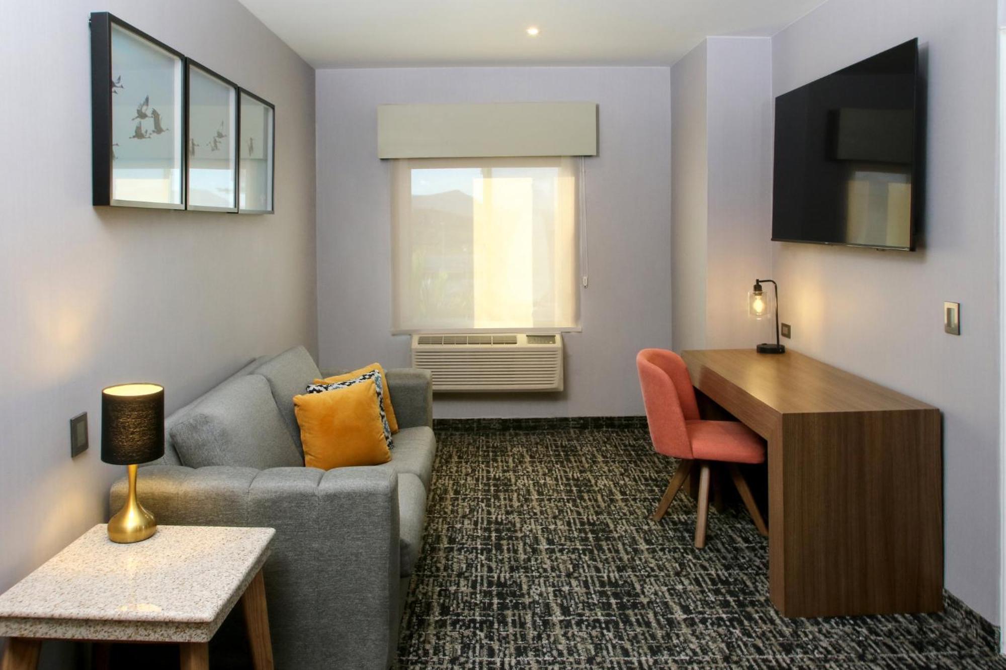 Voco Saltillo Suites By Ihg エクステリア 写真